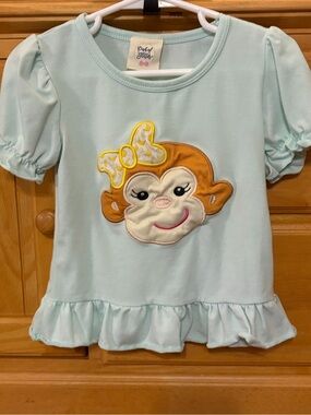 Dash of Glitter Adorable Girls Ruffled Shirt w/Cute Monkey Face Appliqué Size 2T